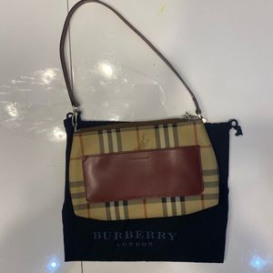 Burberry - small purse with bag